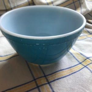 Primary Mixing Bowl by Pyrex - Blue